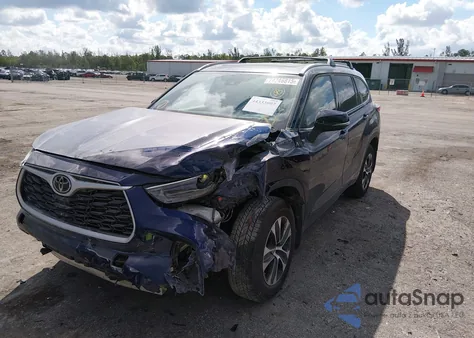 2022 Toyota Highlander Xle из США, поврежденный, VIN 5TDGZRBH3NS223312